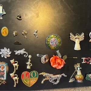 32ct Assorted Brooch and Pin Collection